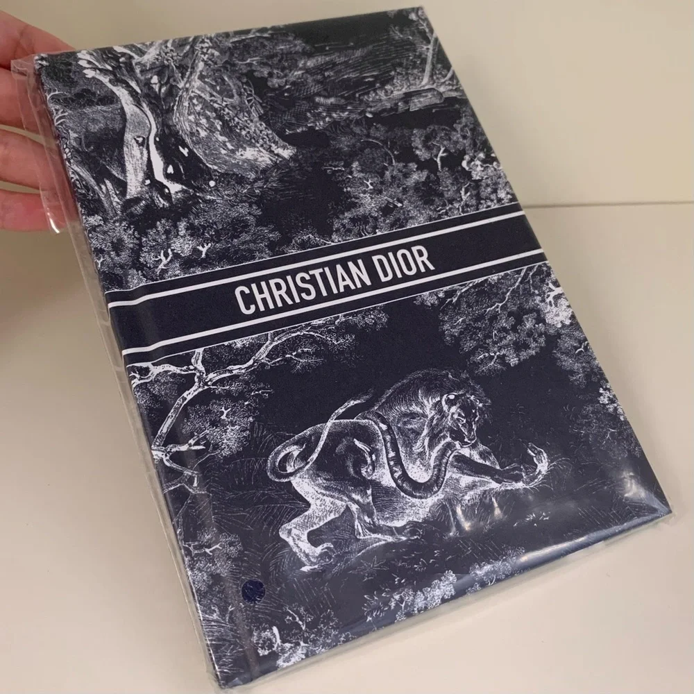Hold Christian Dior hardcover notebook France